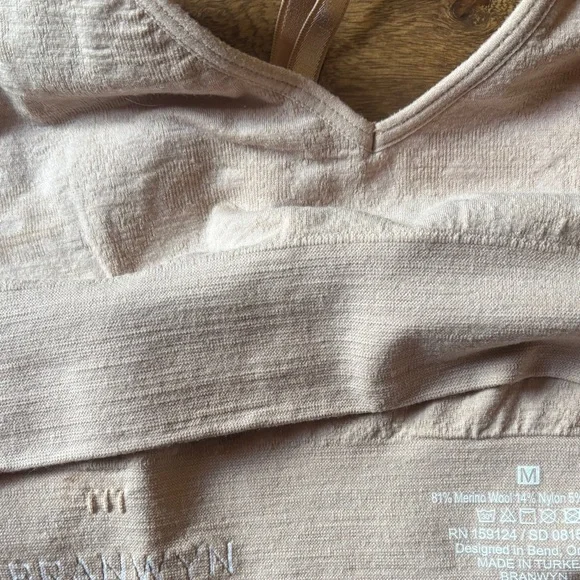 Seamless Tan Bralette - Picture 2 of 4